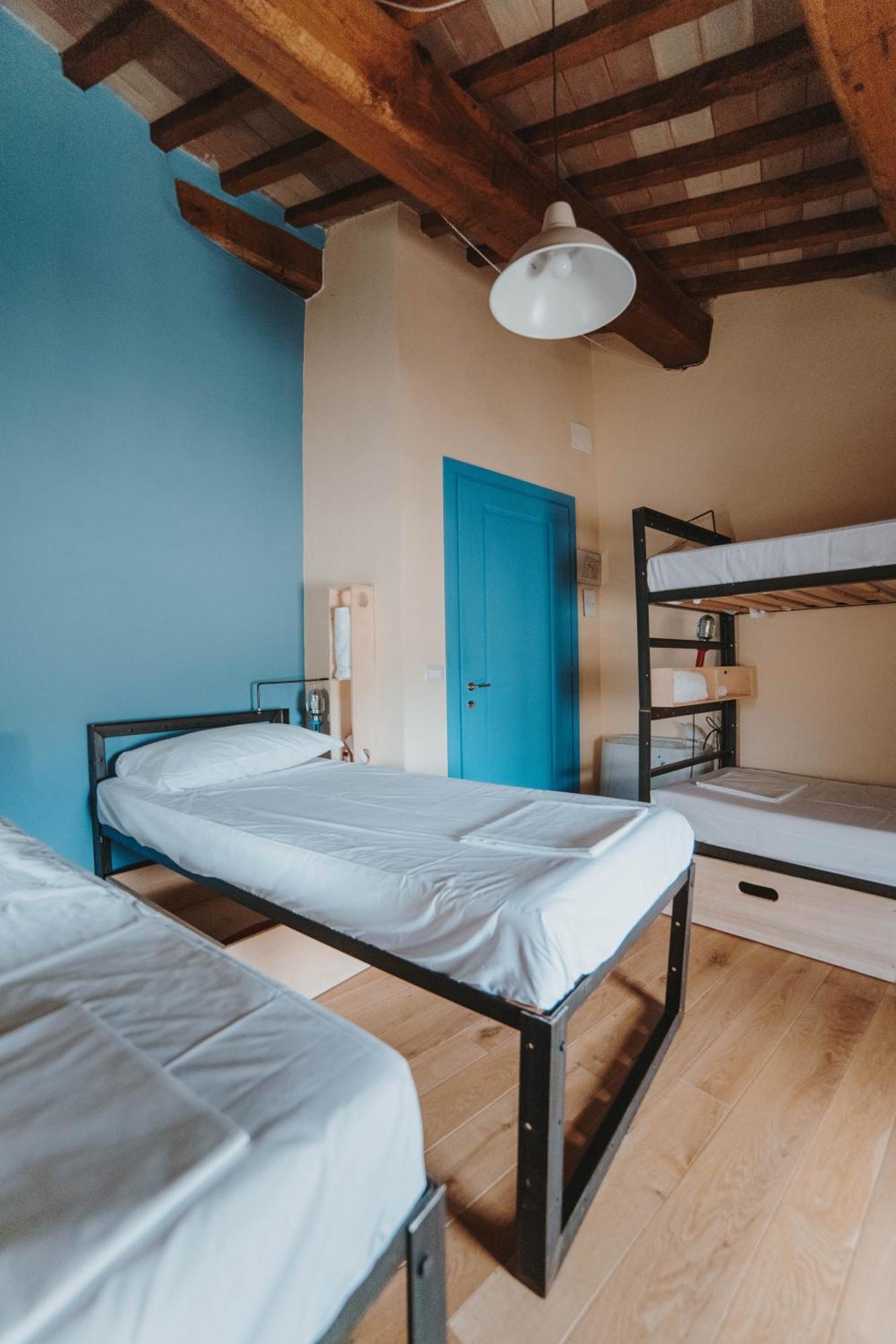 Ostello Bello Assisi Bevagna Cameră foto